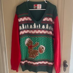 Spencer's Holiday V-Neck Sweater in Green and Red